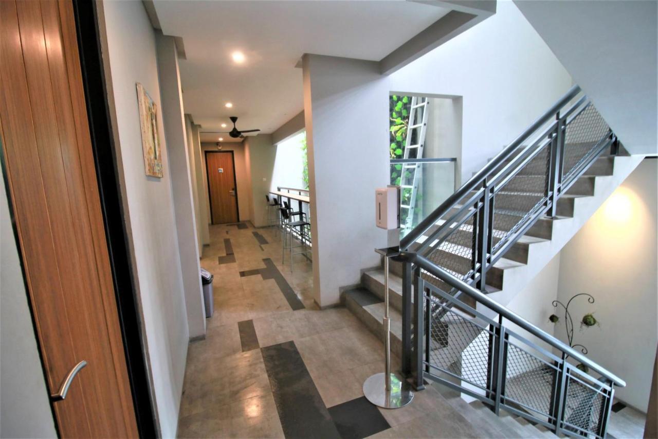 Hostel Bale Resident Jakarta Exteriér fotografie